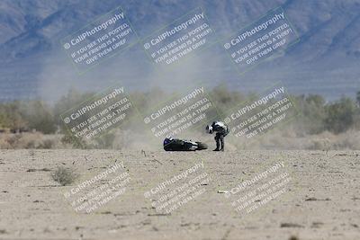 media/Dec-07-2025-CVMA (Sun) [[3e7d2de5dc]]/Race 4-Supersport Middleweight/